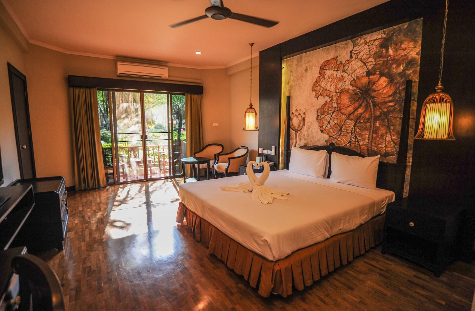Suan Bua Hotel & Resort Ban Pong  Экстерьер фото